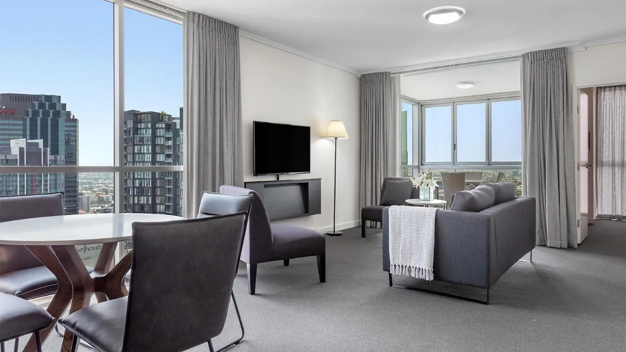 Oaks Brisbane Festival Suites Aparthotel