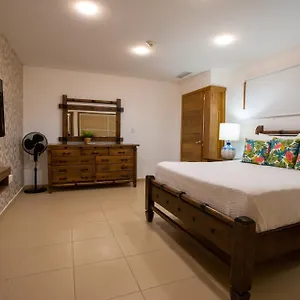 https://apartamento-marbella-vista-espectacular.comcaribbean.com