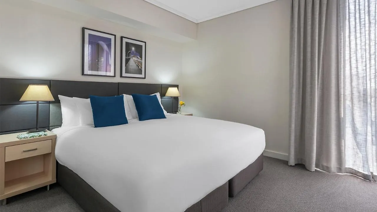 **** Апарт-отель Oaks Brisbane Festival Suites Австралия
