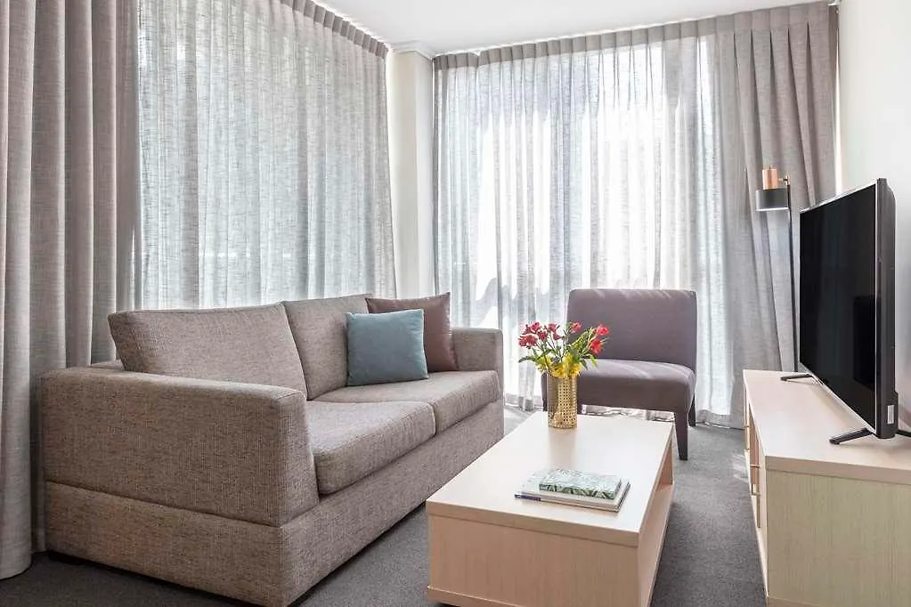 Oaks Brisbane Festival Suites