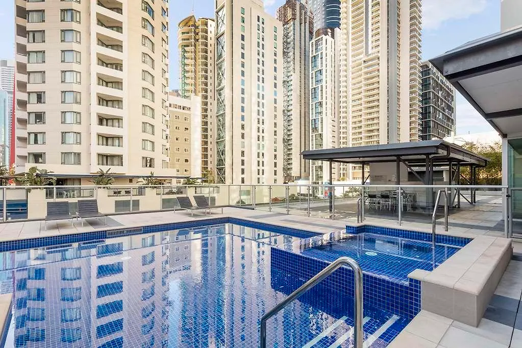 Oaks Brisbane Festival Suites Апарт-отель
