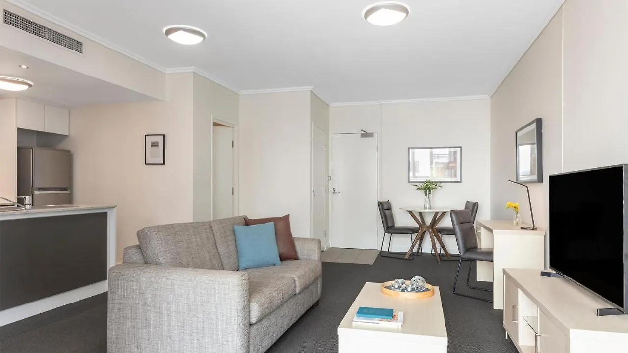 Oaks Brisbane Festival Suites