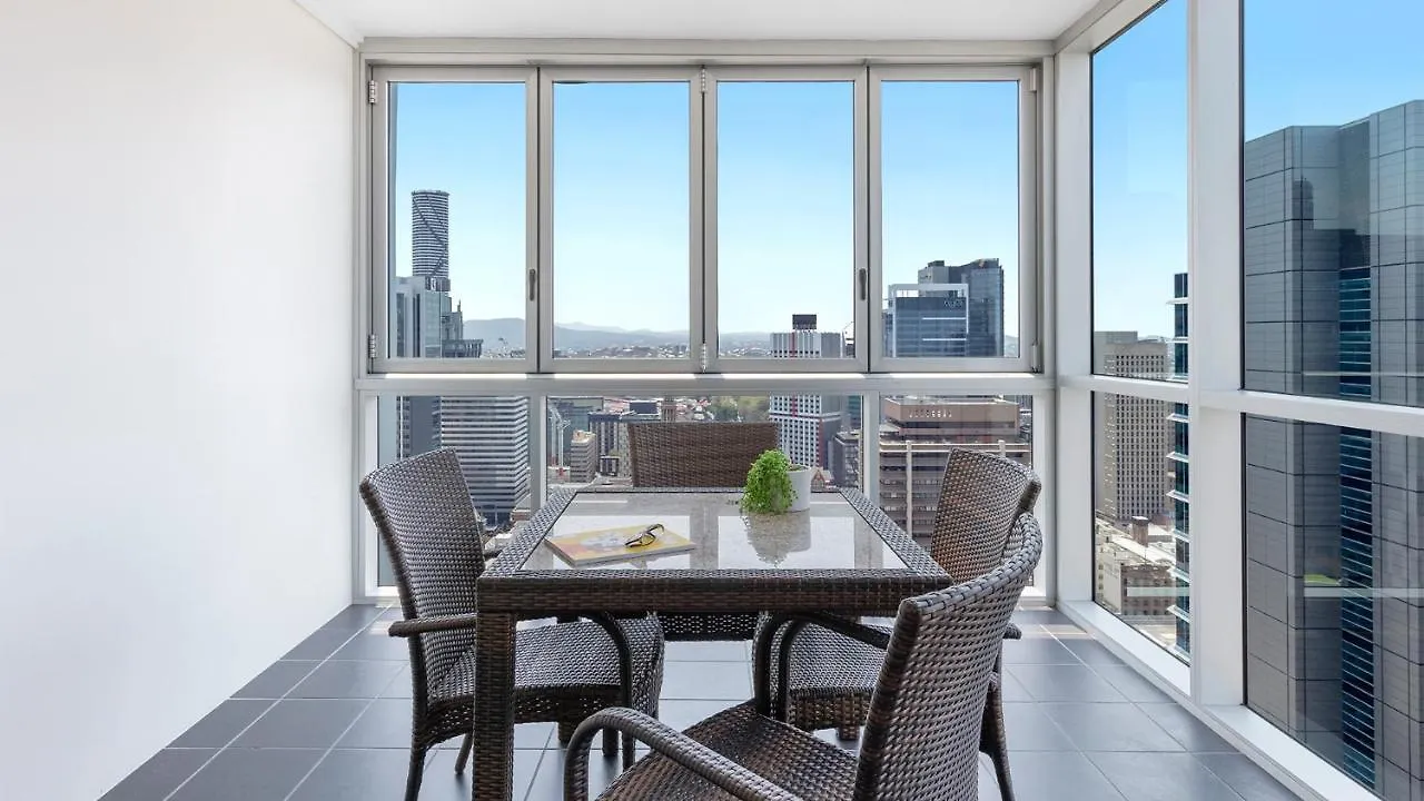 Oaks Brisbane Festival Suites 4*,  Австралия